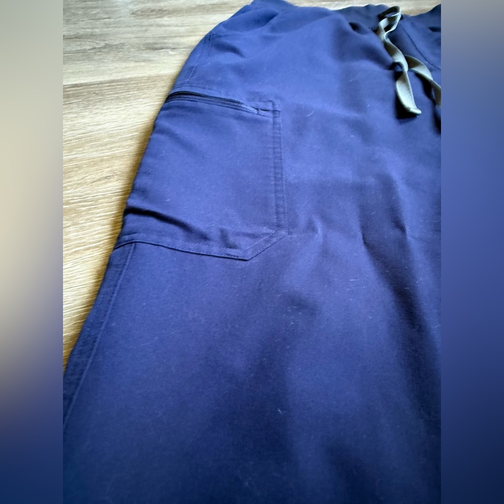 High waisted Livingston scrub pants - Picture 2 of 5